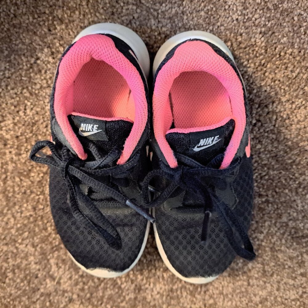 Nike Kids Tanjun Running Shoe - Picture 5 of 8